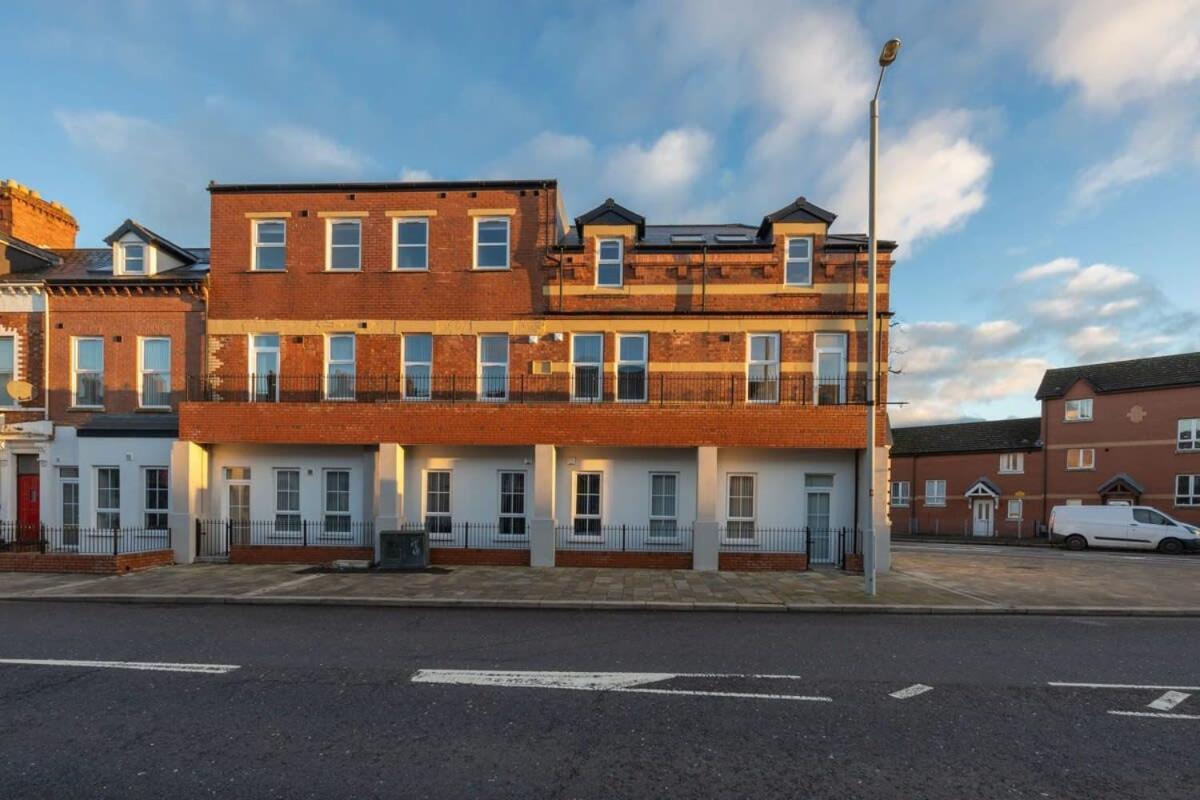 Contemporary 2 Bed Apartment -Belfast East Village Esterno foto